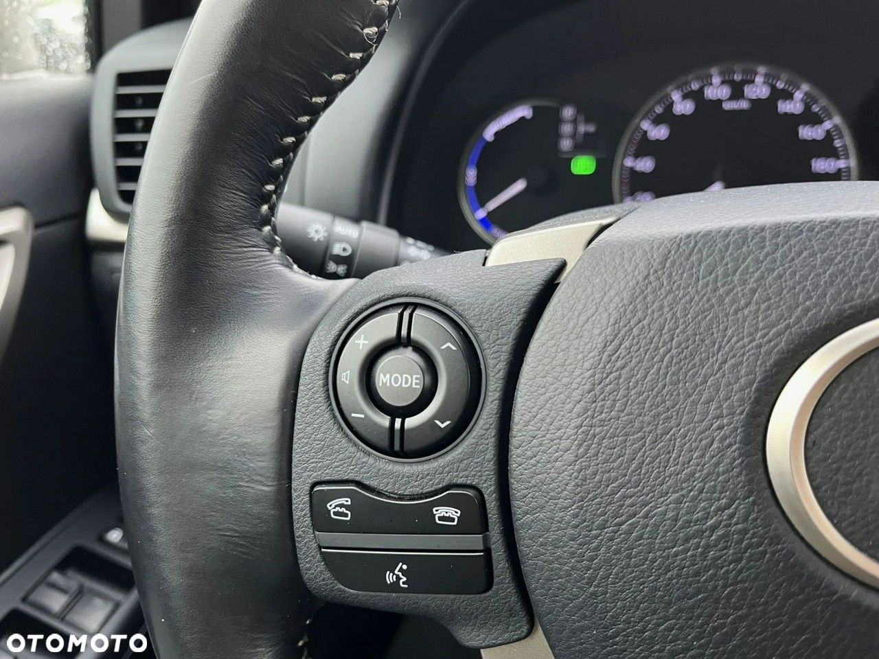 Lexus CT 200h Dynamic Line - 16