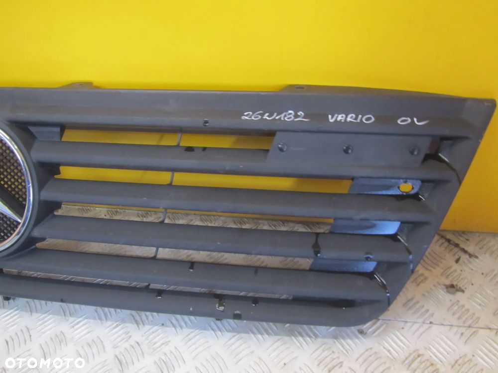 Grill Atrapa Mercedes Vario 1996r- - 2