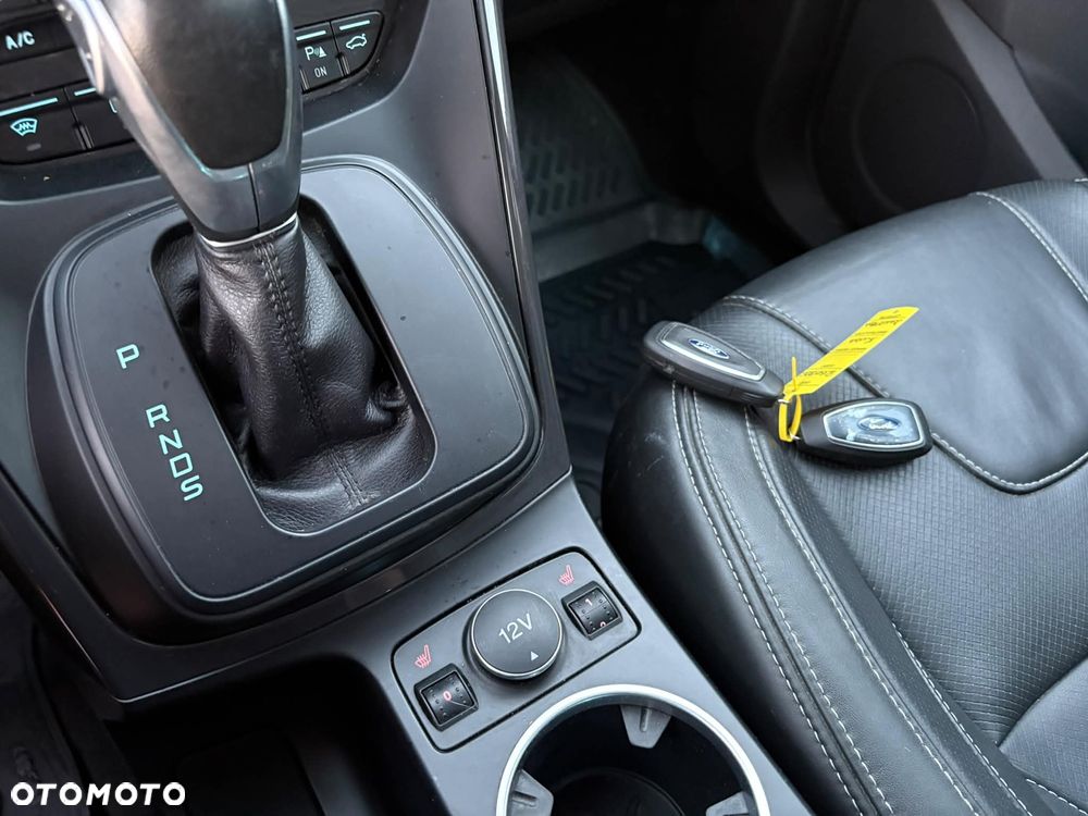 Ford Kuga 2.0 TDCi 4x4 ST-Line - 19