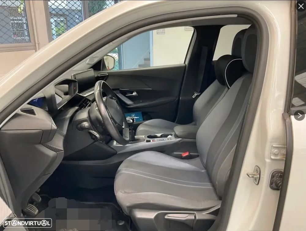 Peugeot 2008 1.2 PureTech Allure Pack - 15