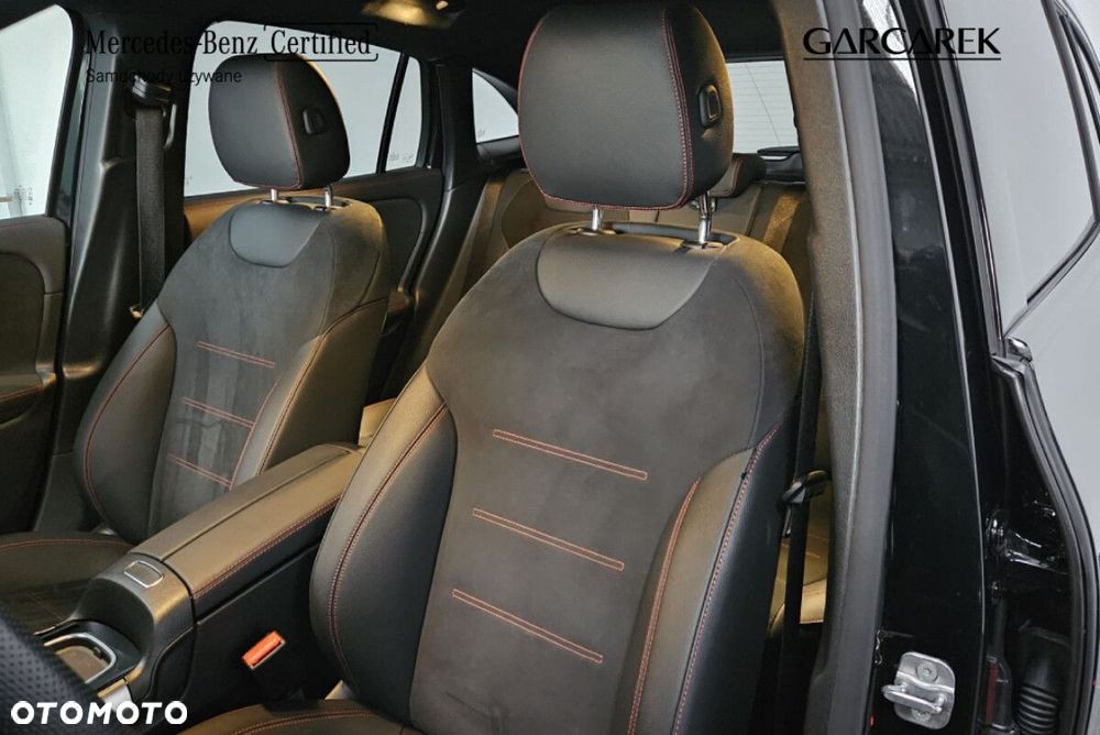 Mercedes-Benz GLA - 18