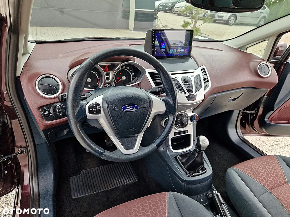 Ford Fiesta 1.25 Champions Edition - 8
