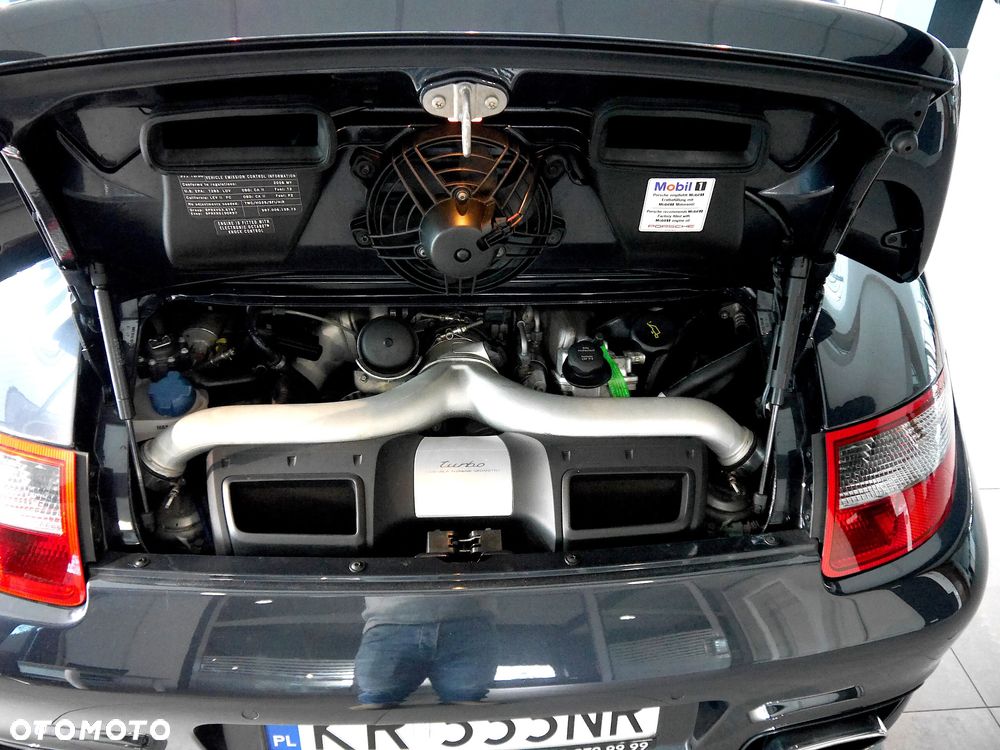 Porsche 911 - 21