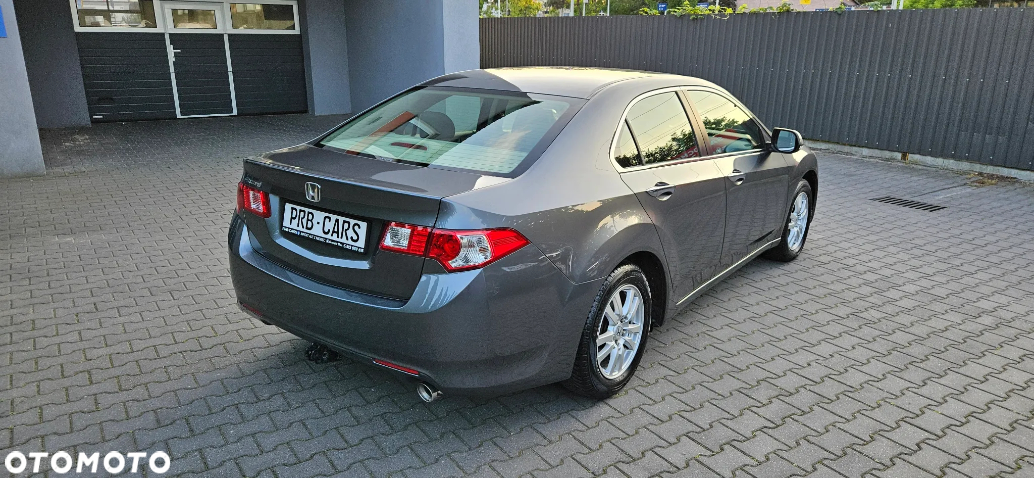 Honda Accord 2.0 Elegance 50 Jahre Edition - 4