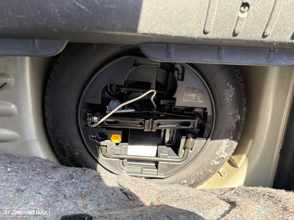 Citroën C3 1.4 HDi Exclusive - 26