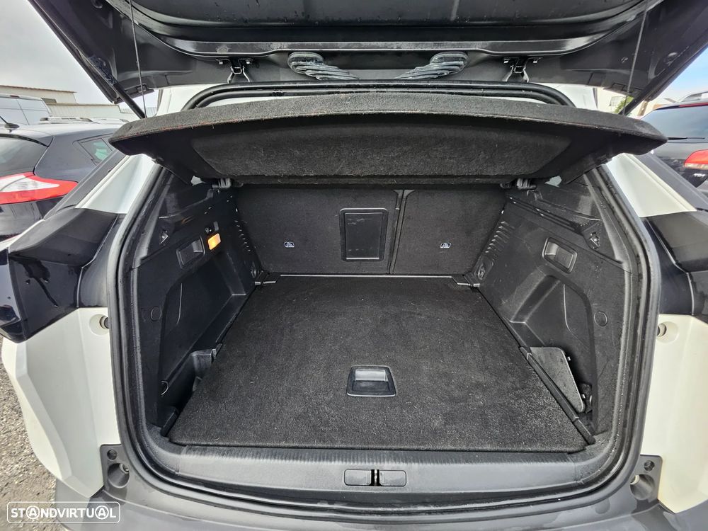 Peugeot 3008 1.5 BlueHDi Allure EAT8 - 14