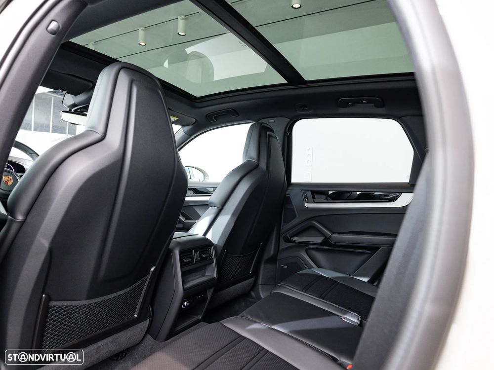 Porsche Cayenne E-Hybrid - 37