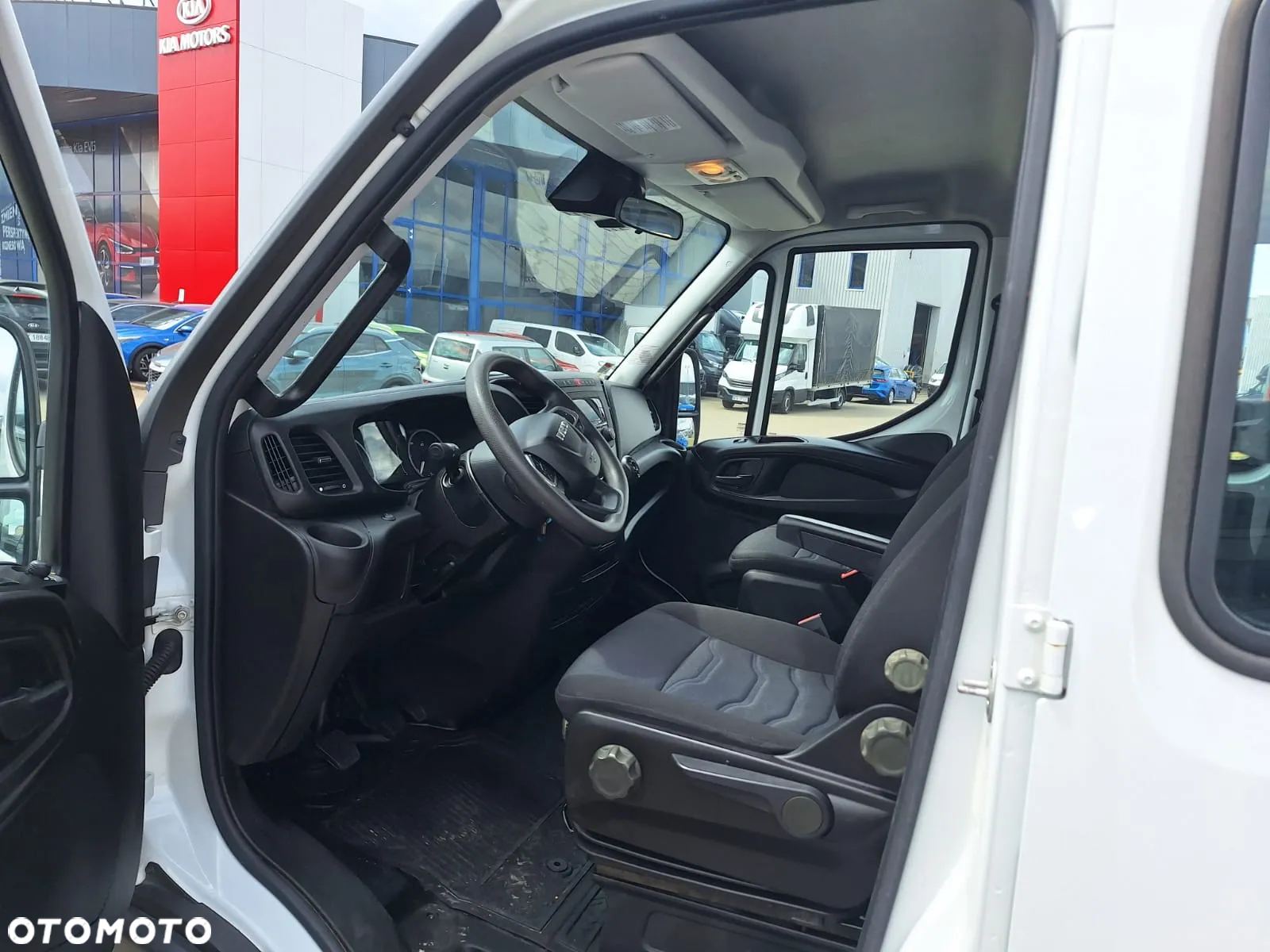 Iveco 35C16 3.0L Wywrotka Doka - 6