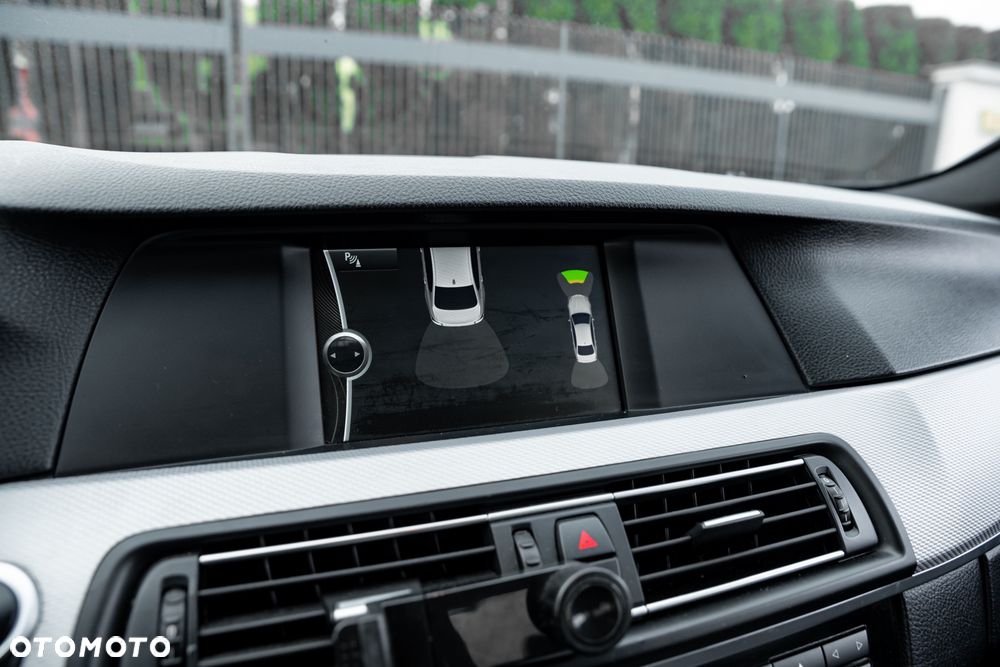 BMW Seria 5 ver-xdrive20d - 29