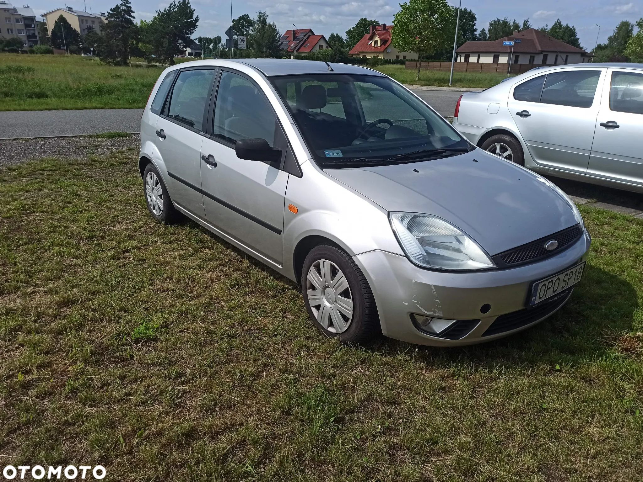 Ford Fiesta 1.4 Ambiente - 1