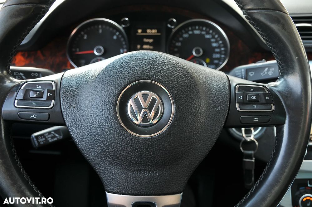 Volkswagen Passat CC - 15