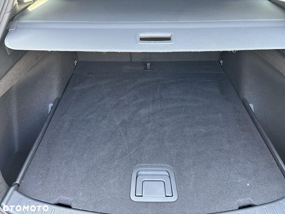 Toyota Corolla 1.8 Hybrid GPF Comfort - 14