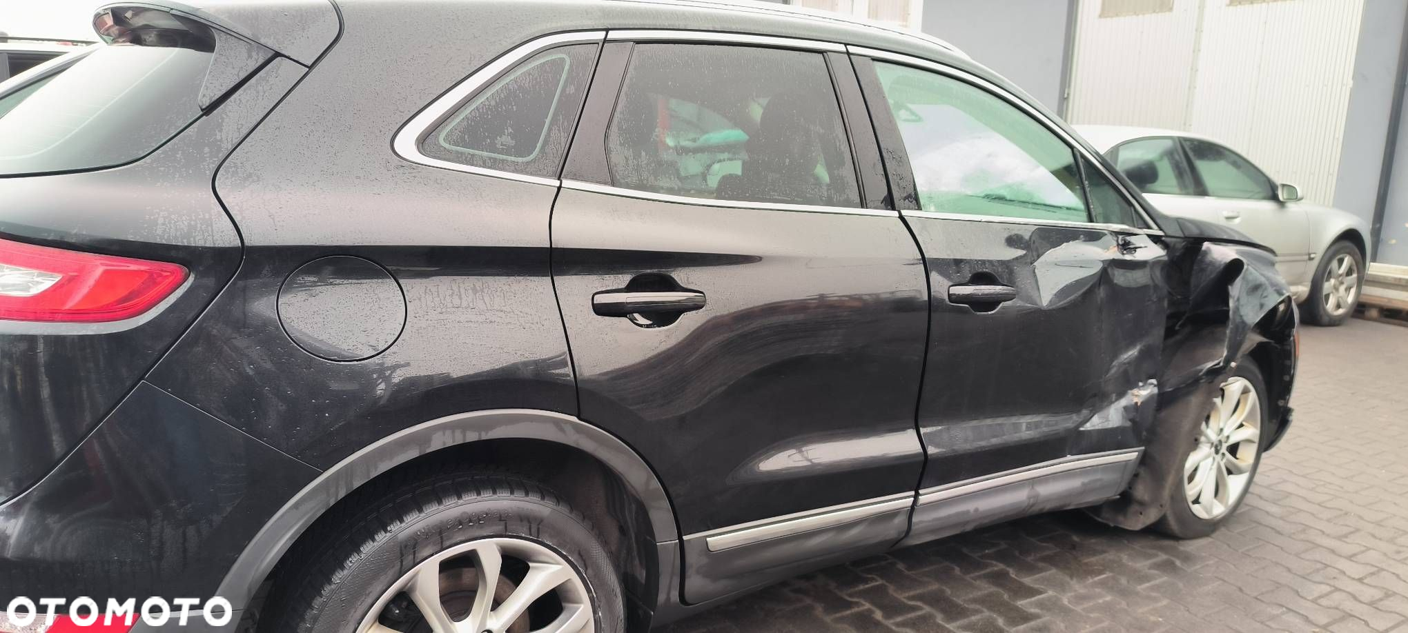 DRZWI PRAWE TYŁ LINCOLN MKC - 4