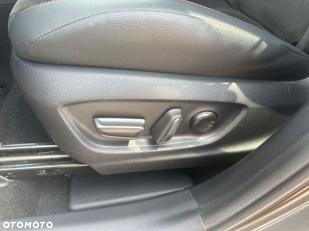 Toyota C-HR 2.0 Hybrid Dynamic Force GR Sport Premiere Edition - 23