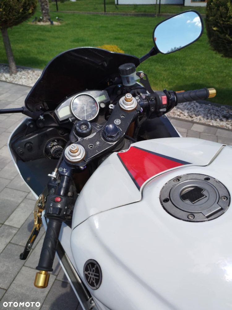 Yamaha R6 - 9