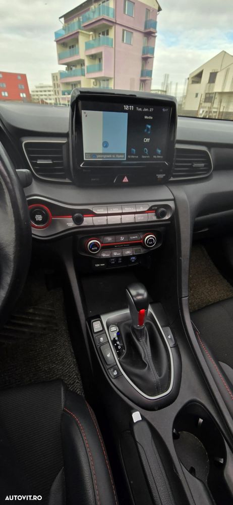 Hyundai Veloster - 29