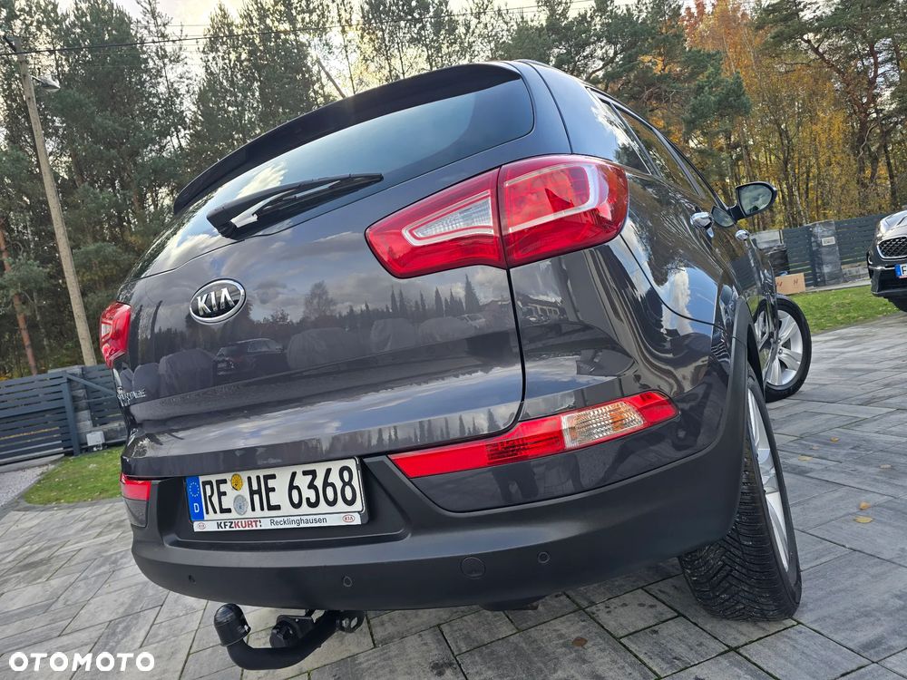 Kia Sportage 2.0 L - 12
