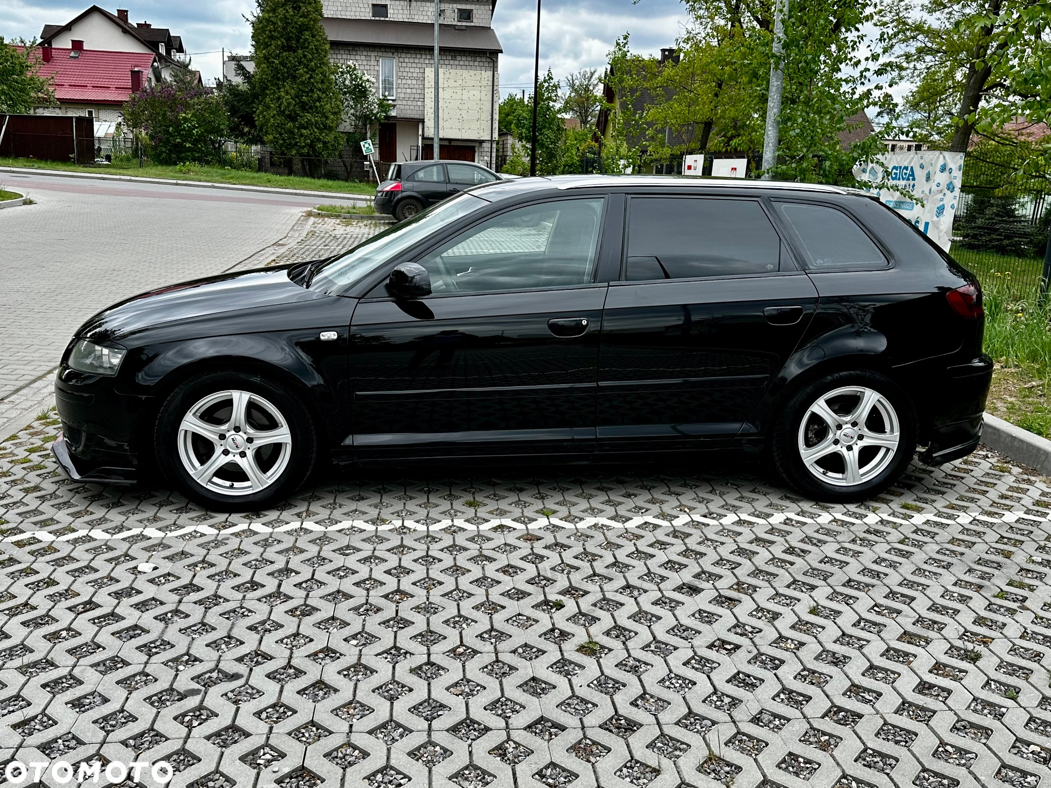 Audi A3 1.6 FSI Sportback Attraction - 4