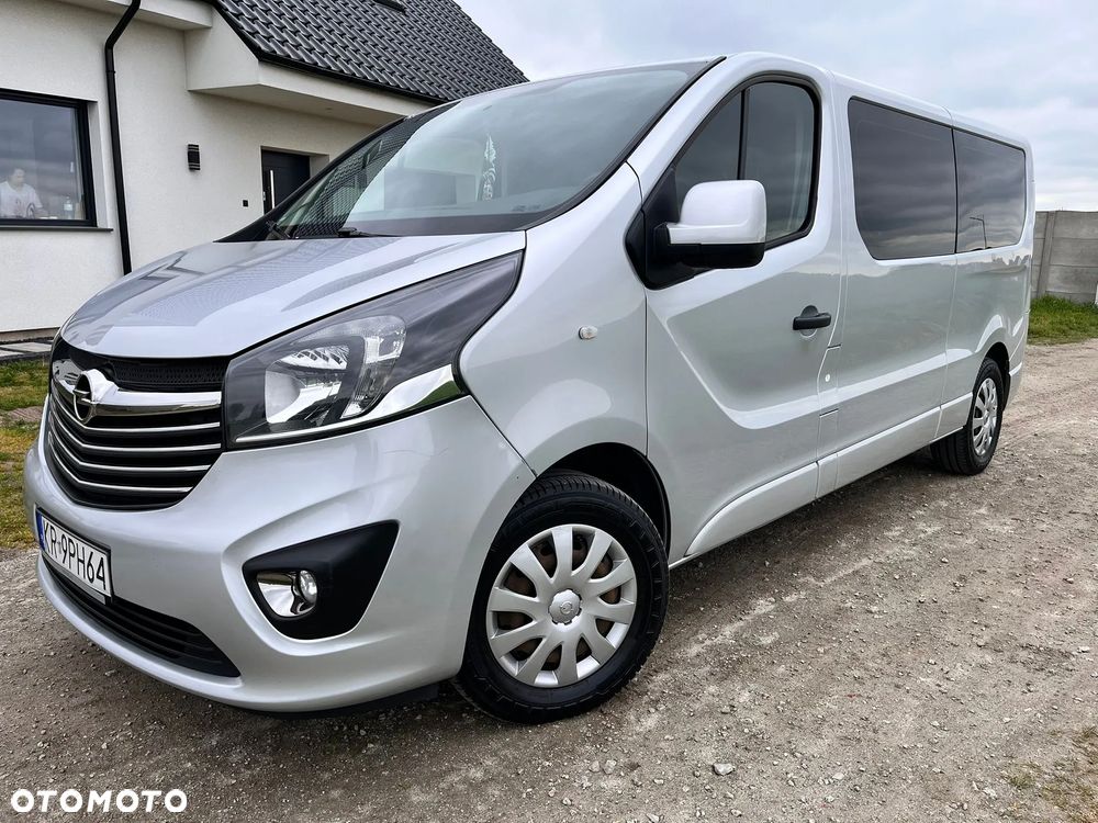 Opel Vivaro - 1