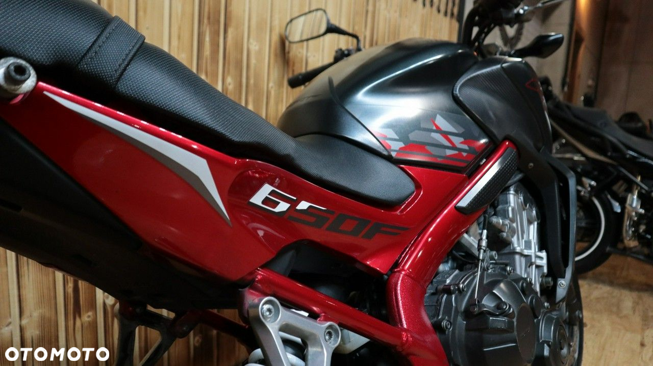 Honda CB - 23