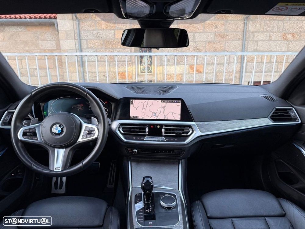 BMW 330 e Touring Pack M Auto - 44