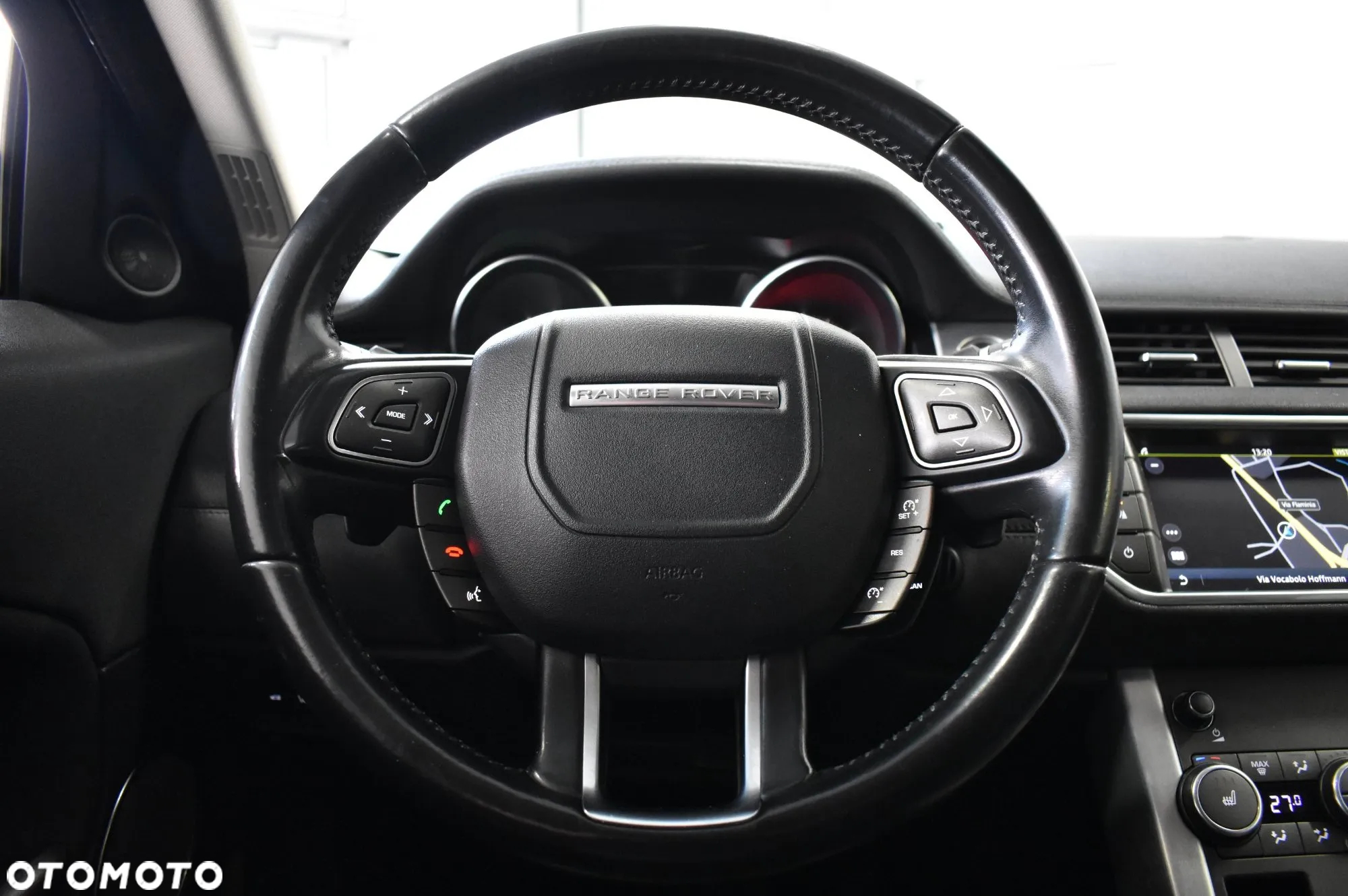 Land Rover Range Rover Evoque - 12