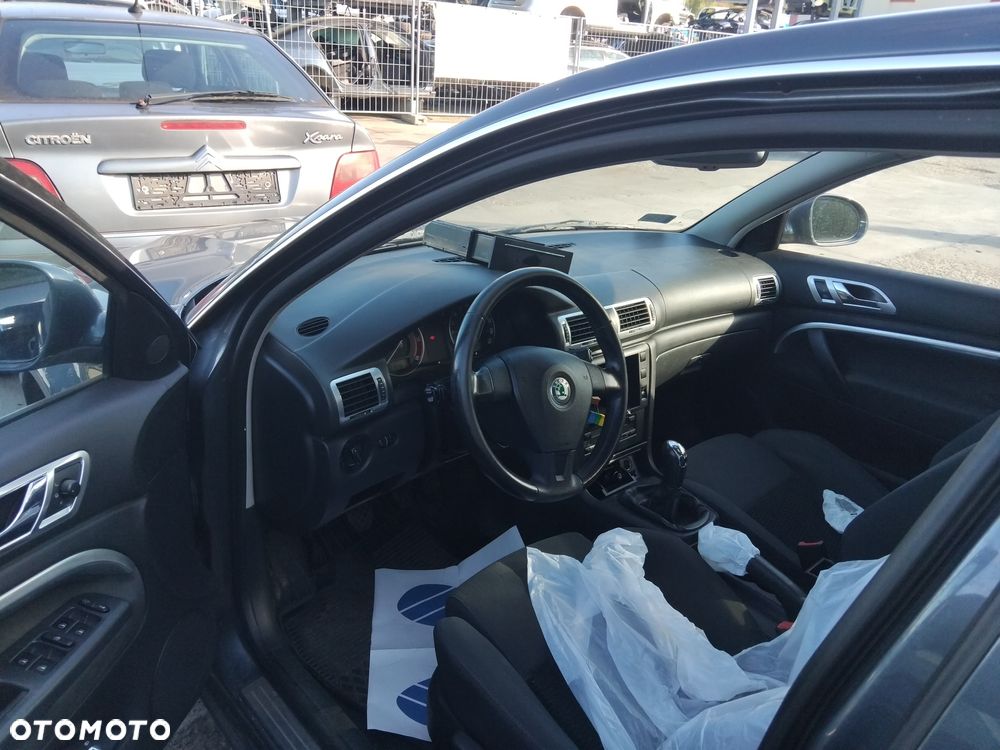 Skoda Superb 1 lift z silnikiem 2,0 TDI ozn. BSS i skrzynią manualną 6 bieg. ozn JMD lakier 9153 - 4