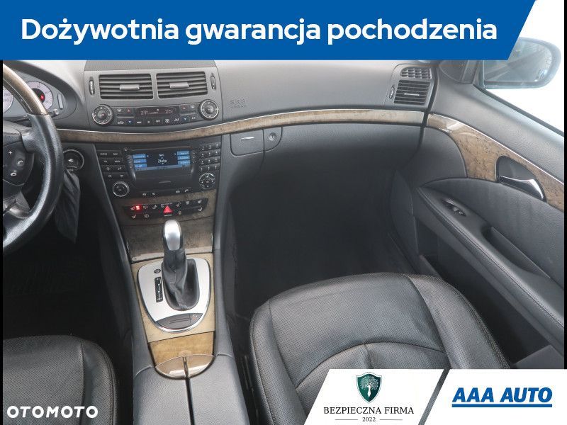 Mercedes-Benz Klasa E - 9