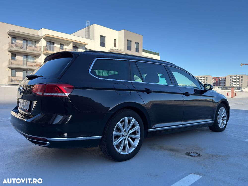 Volkswagen Passat Variant 2.0 TDI SCR 4Motion DSG Highline - 4
