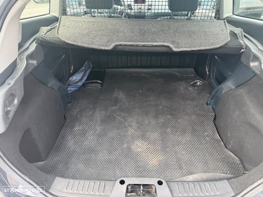Ford Fiesta 1.4 TDCi Titanium - 19