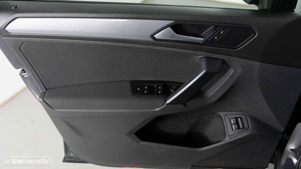 VW Tiguan 1.4 TSI eHybrid Life DSG - 24