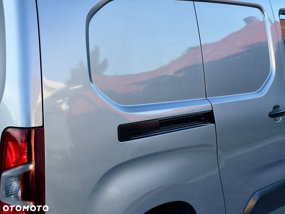 Toyota Proace City L2 Długi Salon Polska BEZWYPADKOWA Serwisowana FVAT23% ZADBANY OKAZJA - 17