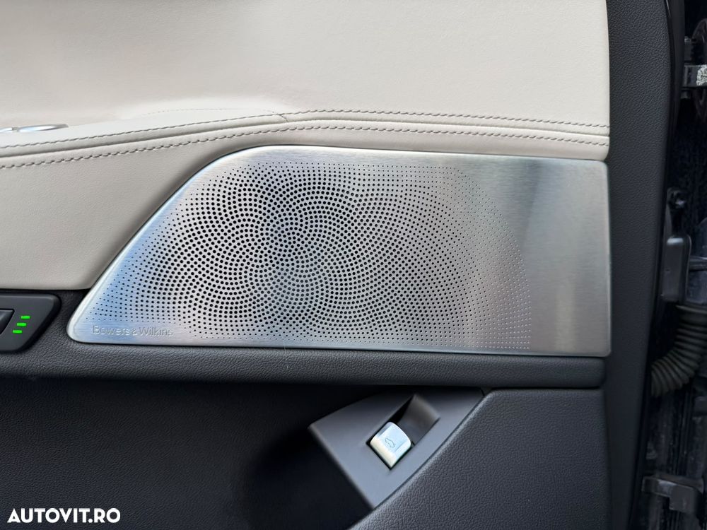 BMW Seria 7 740Li - 23