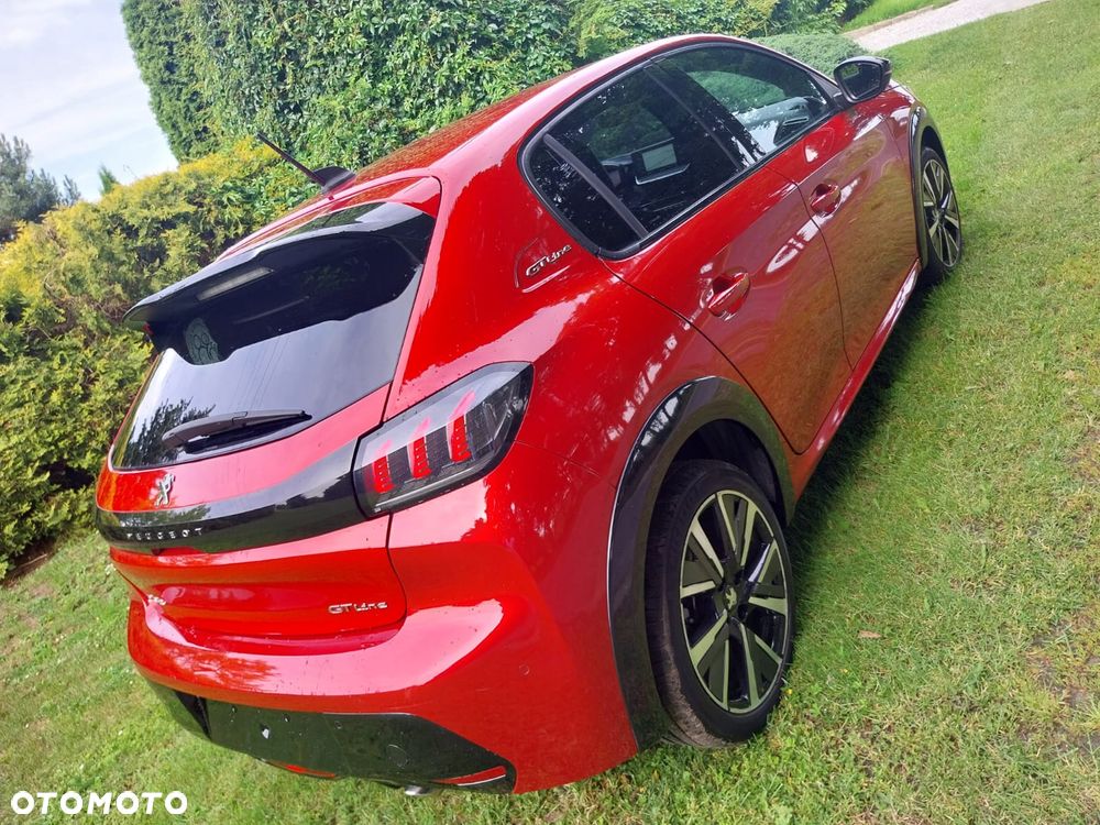 Peugeot 208 PureTech 130 EAT8 GT Pack - 12