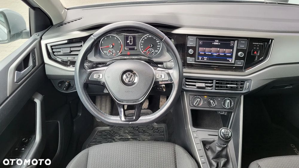 Volkswagen Polo 1.0 TSI Comfortline - 18