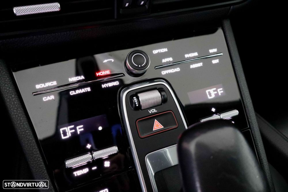 Porsche Cayenne Coupé E-Hybrid - 47