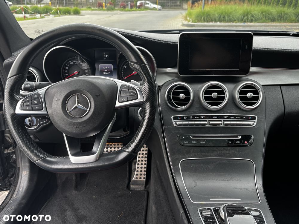 Mercedes-Benz Klasa C 300 7G-TRONIC Edition 1 - 23