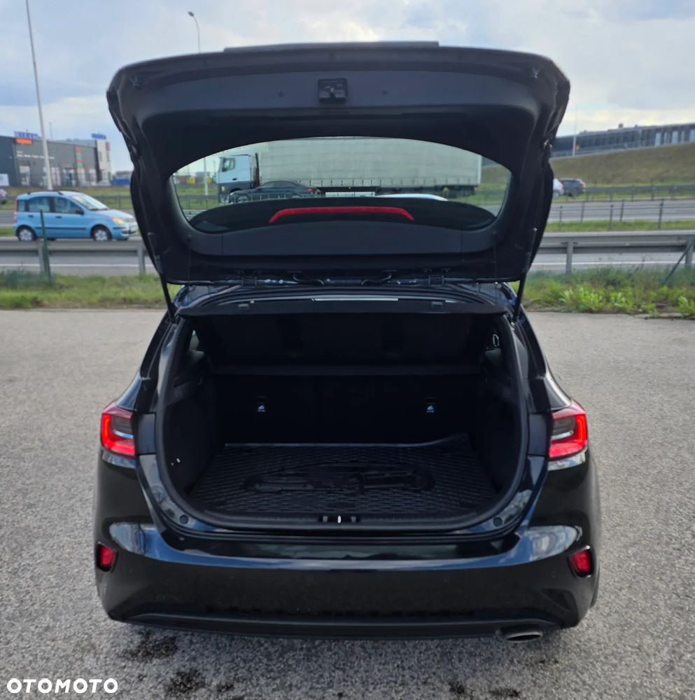 Kia Ceed - 12