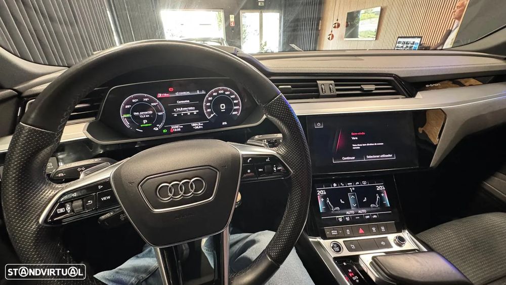 Audi e-tron 55 quattro S line - 12