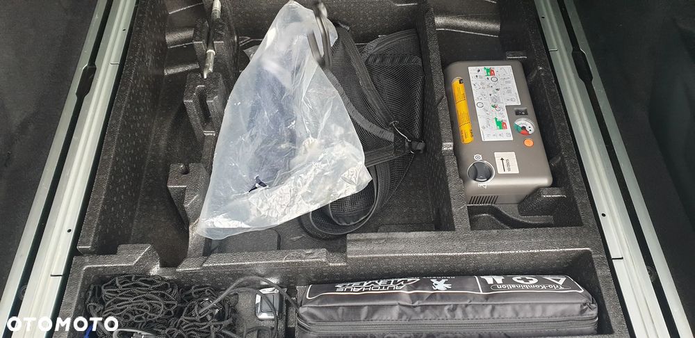 Peugeot 308 SW BlueHDi 150 Automatik Stop & Start Niveau 2 Business-Line - 22