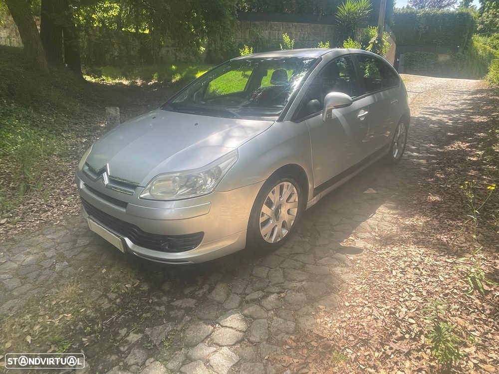 Citroën C4 1.6 HDi 110 VTR Pack - 1