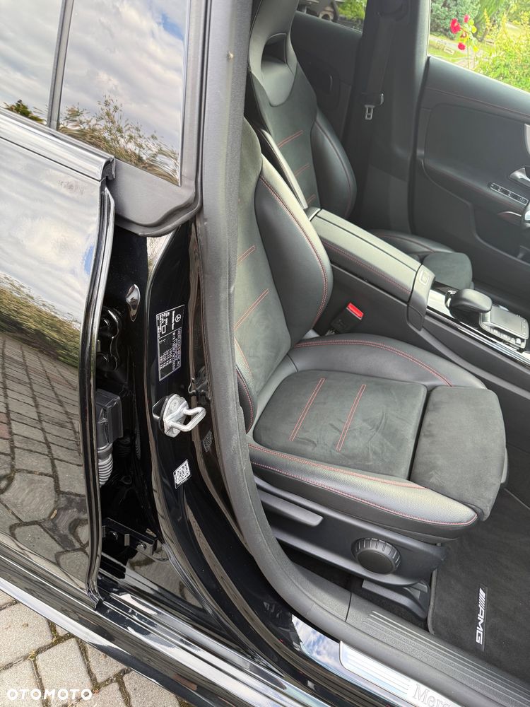 Mercedes-Benz CLA 200 AMG Line 7G-DCT - 24