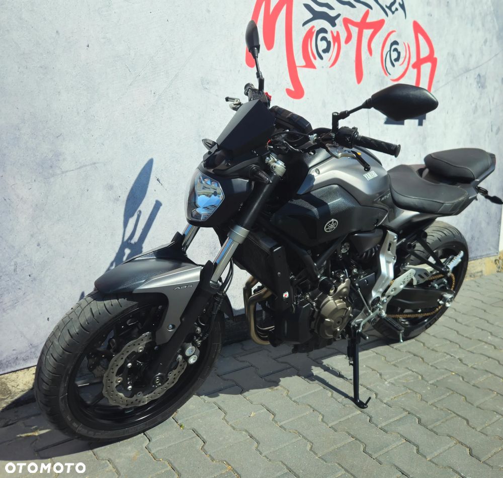 Yamaha MT - 6