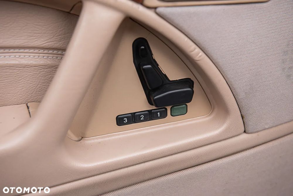 Mercedes-Benz SL 500 - 14