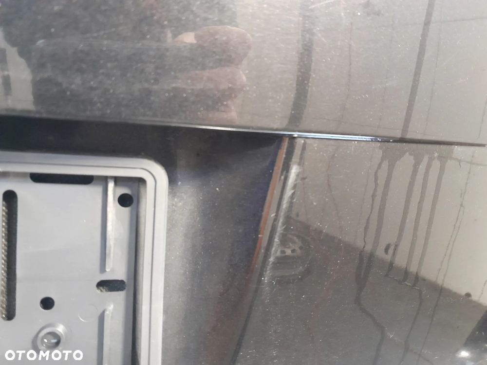 VW TOUAREG KLAPA BAGAŻNIKA TYLNY TYŁ KOLOR: LC9Z - 9
