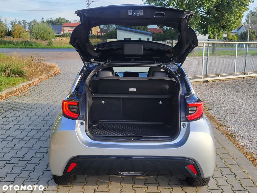 Toyota Yaris Hybrid 1.5 Premiere Edition - 16