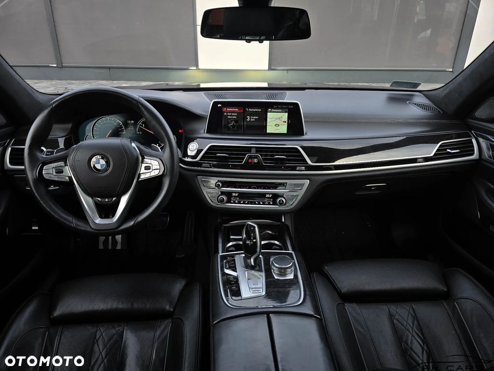 BMW Seria 7 730d xDrive - 24