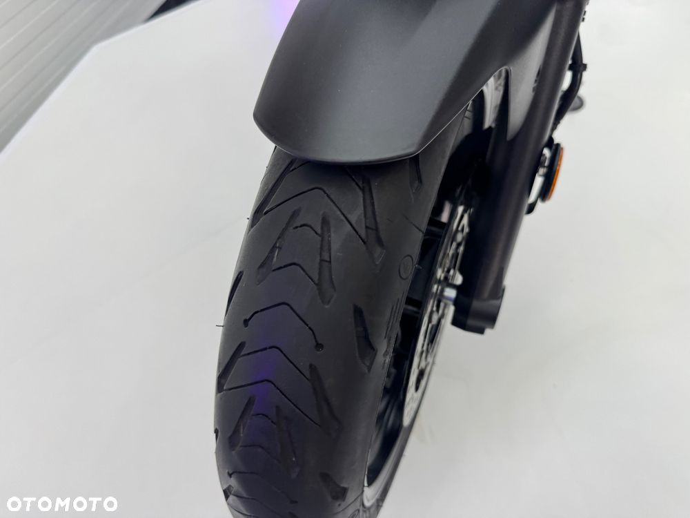 Yamaha MT - 18