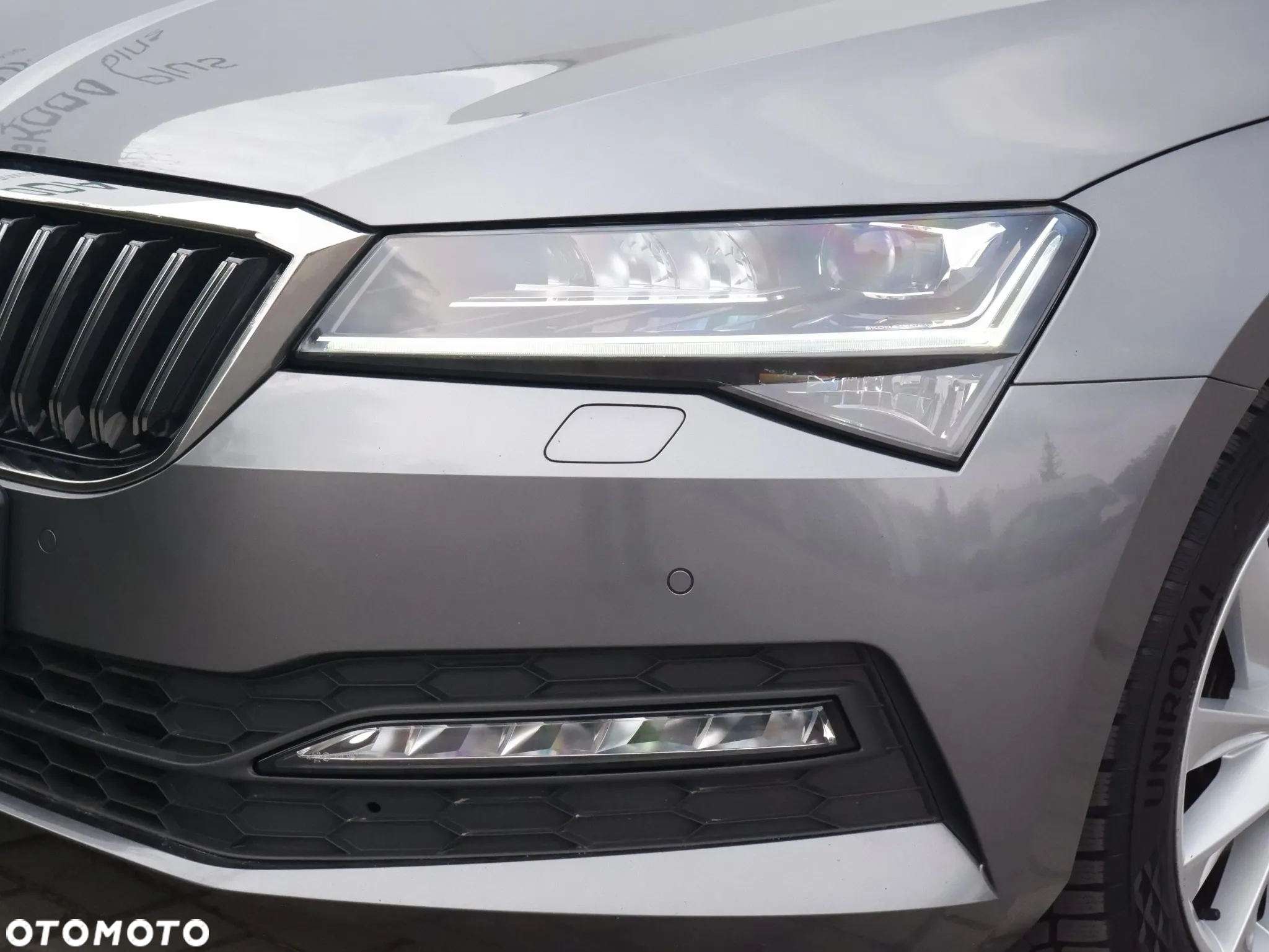 Skoda Superb 2.0 TSI Ambition DSG - 9