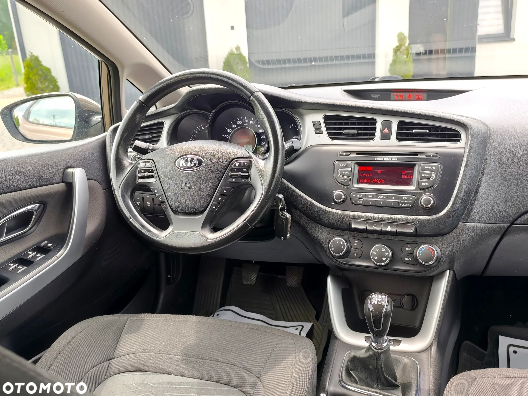 Kia Ceed - 29